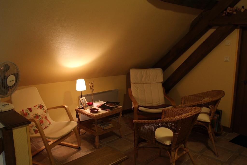 Le Clos De Chatres Oisly Exteriér fotografie